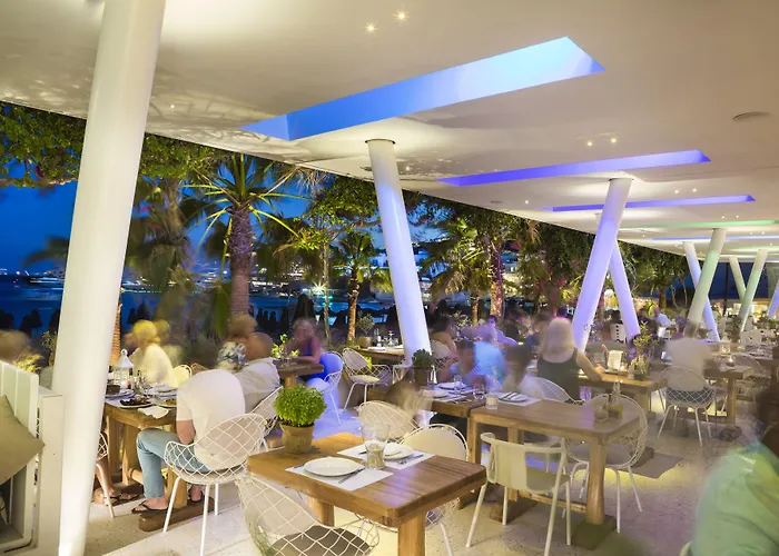 호텔 Mykonos Dove Beachfront