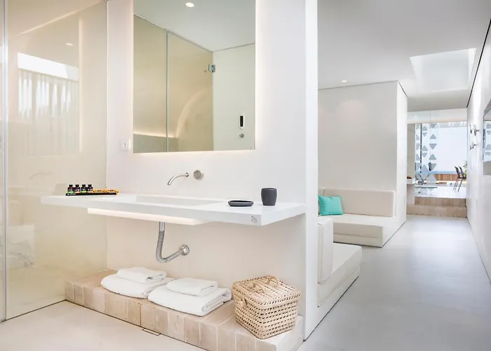 Mykonos Dove Beachfront 호텔