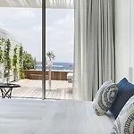 Mykonos Dove Beachfront 5*