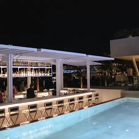 Отель Mykonos Dove Beachfront 5*