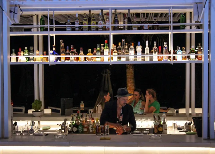 Mykonos Dove Beachfront ホテル